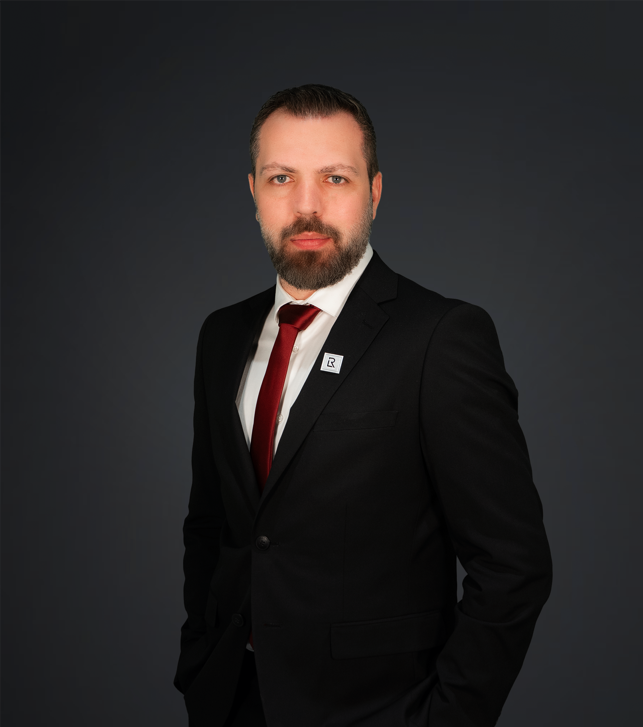Fares Hussain, Abu Dhabi real estate property consultant